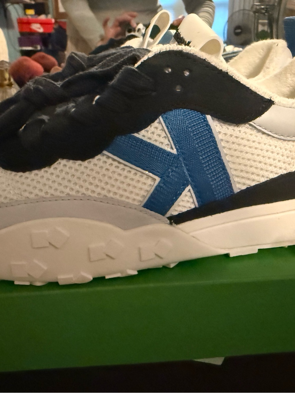 Kate Spade K As In Kate Sneakers White Navy Blue Size 8 – $198 Retail - Picture 4 of 7